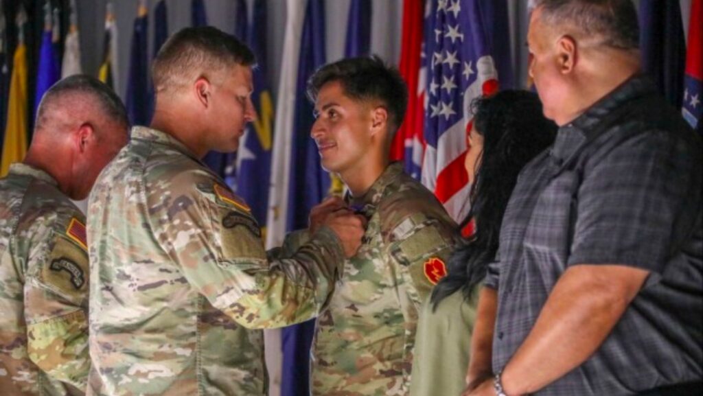 25th Infantry Division Soldier Receives Soldiers Medal for Heroic Act of Valor 